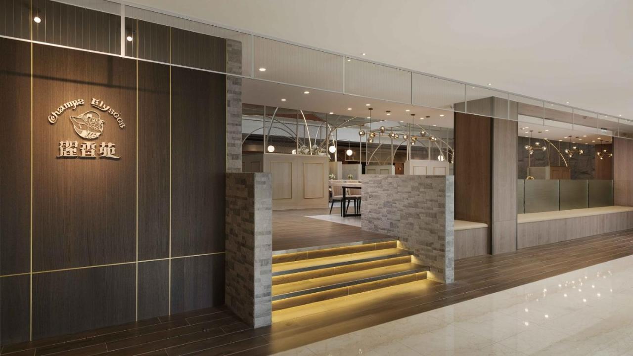 The Howard Plaza Hotel Καοσιούνγκ Εξωτερικό φωτογραφία The entrance of the club