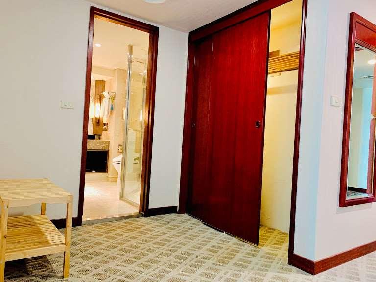 The Howard Plaza Hotel Καοσιούνγκ Εξωτερικό φωτογραφία A room at the hotel