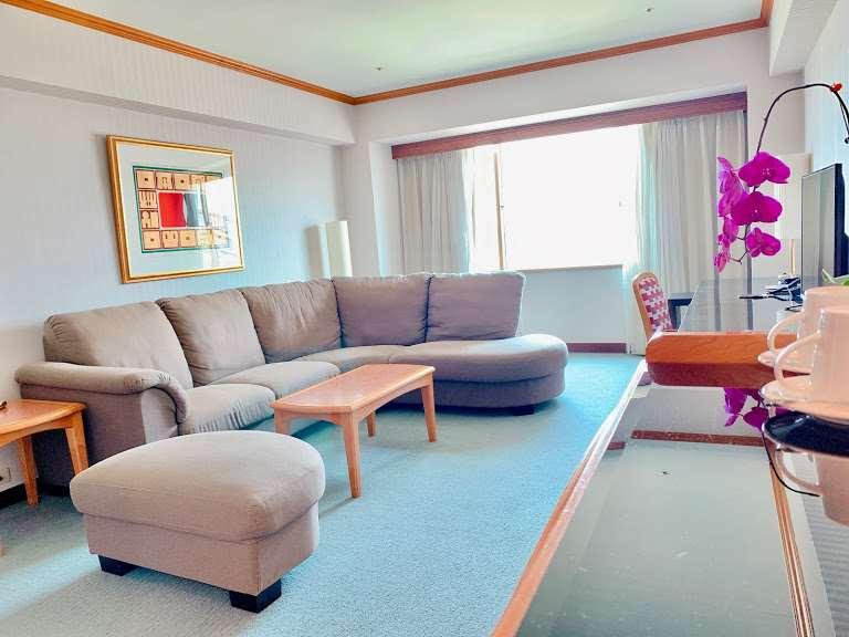 The Howard Plaza Hotel Καοσιούνγκ Εξωτερικό φωτογραφία A living room in a condominium