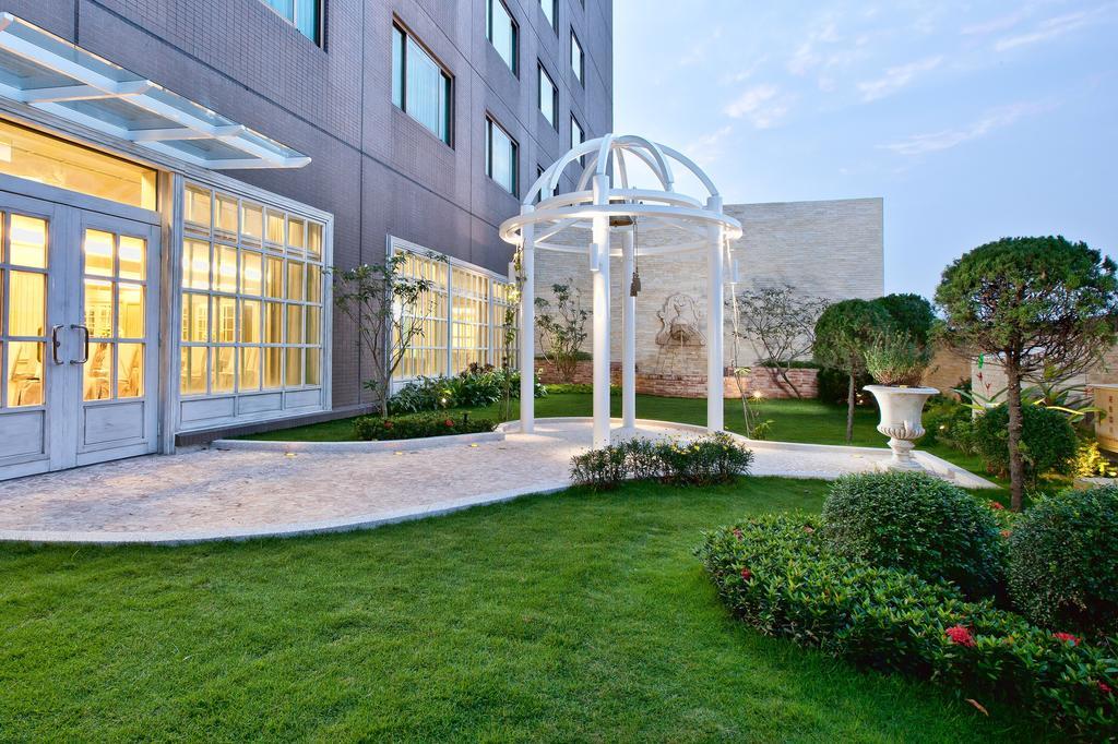 The Howard Plaza Hotel Καοσιούνγκ Εξωτερικό φωτογραφία Garden