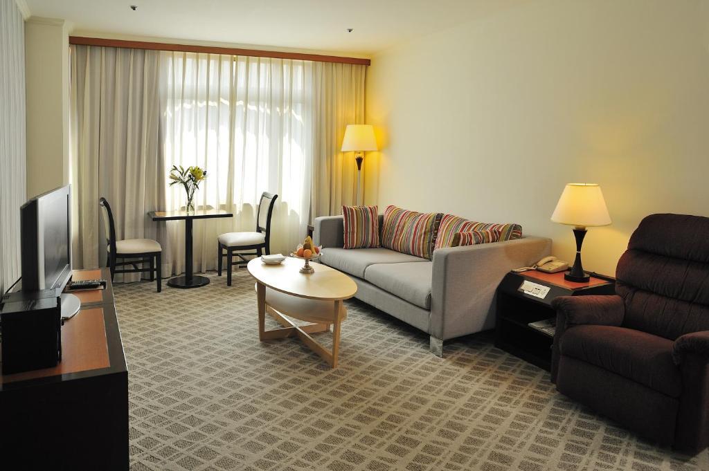 The Howard Plaza Hotel Καοσιούνγκ Δωμάτιο φωτογραφία Living room